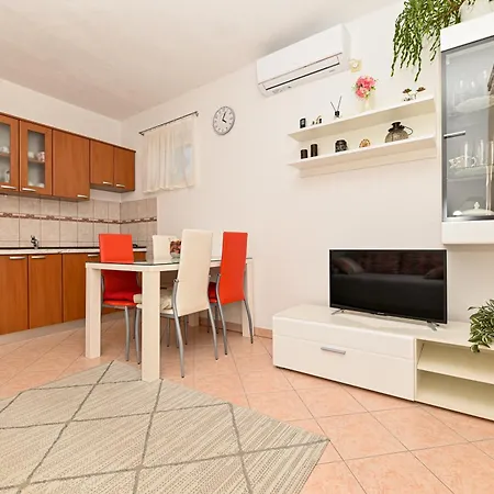 Patricia Apartment *