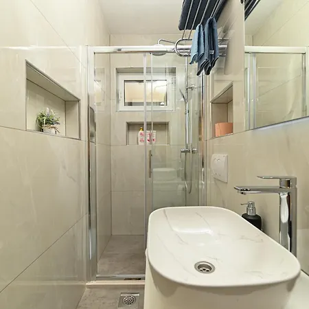 Διαμέρισμα Patricia Τρογκίρ